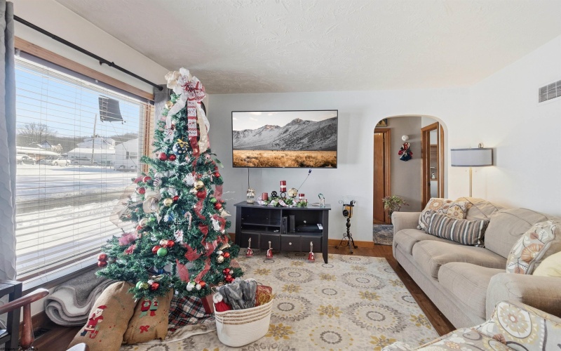 133 Gordon Street, Bridgeport, West Virginia 26330, 3 Bedrooms Bedrooms, 7 Rooms Rooms,1 BathroomBathrooms,Single Family Detached,For Sale,Gordon,10162889 133 Gordon Street, Bridgeport, West Virginia 26330, 3 Bedrooms Bedrooms, 7 Rooms Rooms,1 BathroomBathrooms,Single Family Detached,For Sale,Gordon,10162889