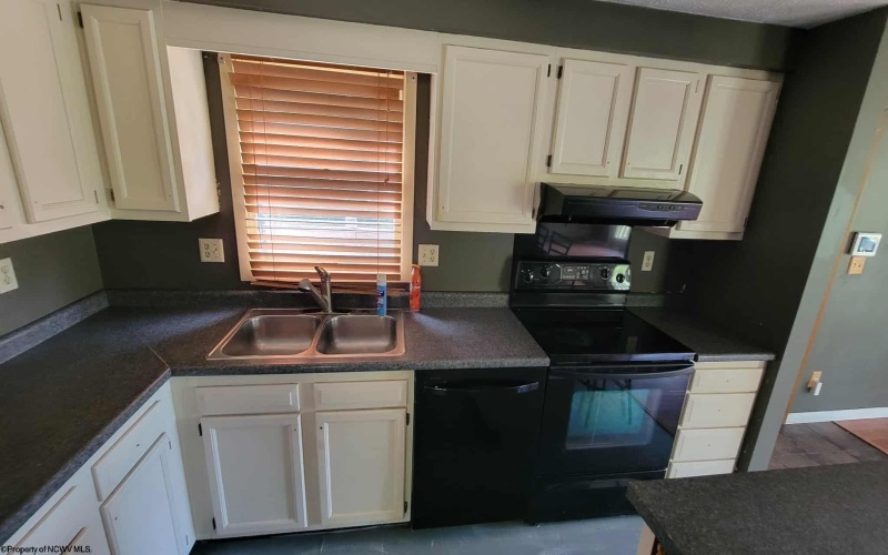 244 Jayla Drive, Grafton, West Virginia 26354, 4 Bedrooms Bedrooms, 9 Rooms Rooms,2 BathroomsBathrooms,Single Family Detached,For Sale,Jayla,10161610