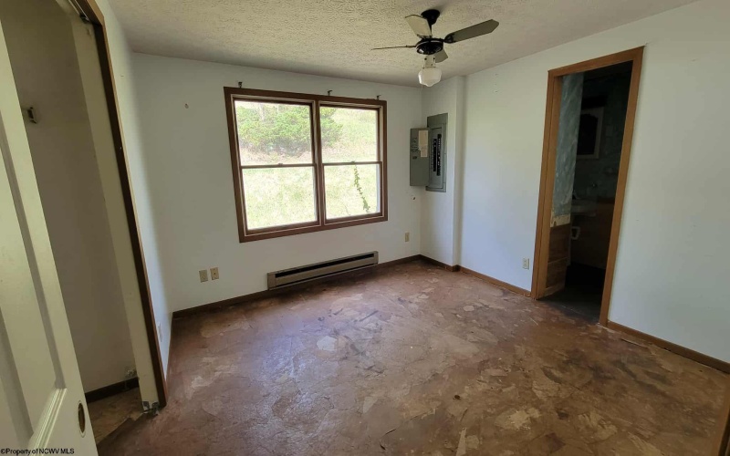 244 Jayla Drive, Grafton, West Virginia 26354, 4 Bedrooms Bedrooms, 9 Rooms Rooms,2 BathroomsBathrooms,Single Family Detached,For Sale,Jayla,10161610