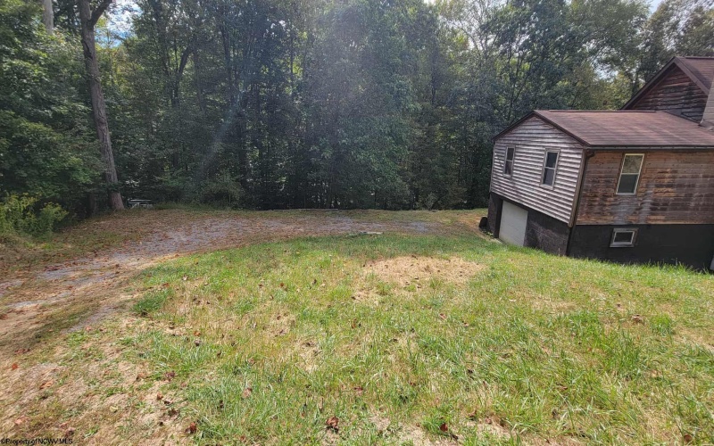 244 Jayla Drive, Grafton, West Virginia 26354, 4 Bedrooms Bedrooms, 9 Rooms Rooms,2 BathroomsBathrooms,Single Family Detached,For Sale,Jayla,10161610