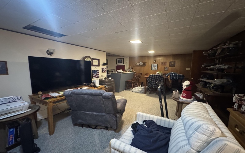 134 Charles Street, Clarksburg, West Virginia 26301, 2 Bedrooms Bedrooms, 7 Rooms Rooms,2 BathroomsBathrooms,Single Family Detached,For Sale,Charles,10162900