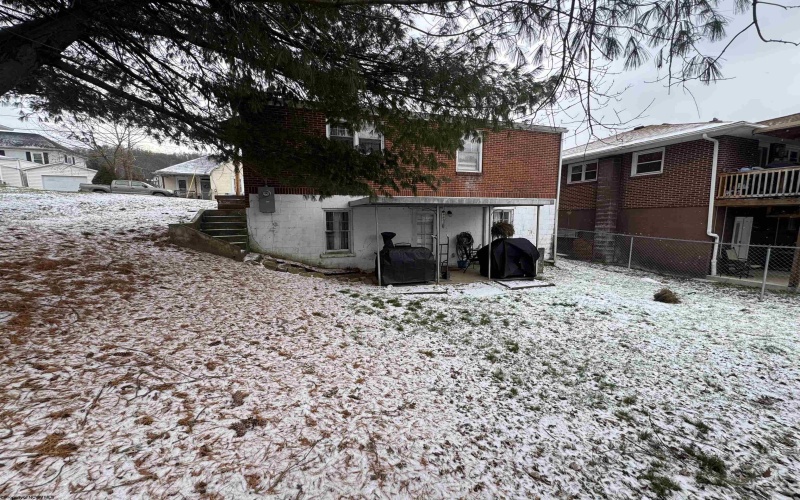 134 Charles Street, Clarksburg, West Virginia 26301, 2 Bedrooms Bedrooms, 7 Rooms Rooms,2 BathroomsBathrooms,Single Family Detached,For Sale,Charles,10162900