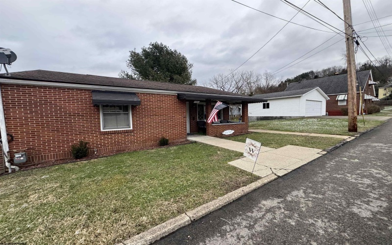 134 Charles Street, Clarksburg, West Virginia 26301, 2 Bedrooms Bedrooms, 7 Rooms Rooms,2 BathroomsBathrooms,Single Family Detached,For Sale,Charles,10162900