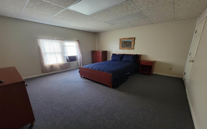 1 College Ave Avenue, Buckhannon, West Virginia 26201-3405, 2 Bedrooms Bedrooms, 5 Rooms Rooms,1 BathroomBathrooms,Residential Rentals,For Rent,1 College Ave,10162903