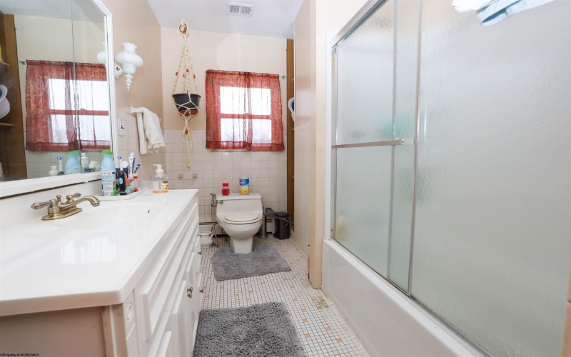 3473 Collins Ferry Road, Morgantown, West Virginia 26505, 3 Bedrooms Bedrooms, 7 Rooms Rooms,3 BathroomsBathrooms,Single Family Detached,For Sale,Collins Ferry,10162904