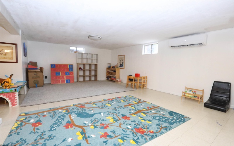 3473 Collins Ferry Road, Morgantown, West Virginia 26505, 3 Bedrooms Bedrooms, 7 Rooms Rooms,3 BathroomsBathrooms,Single Family Detached,For Sale,Collins Ferry,10162904