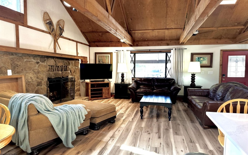 45 Yoakum Run Road, Davis, West Virginia 26260, 3 Bedrooms Bedrooms, 6 Rooms Rooms,3 BathroomsBathrooms,Single Family Detached,For Sale,Yoakum Run,10158734