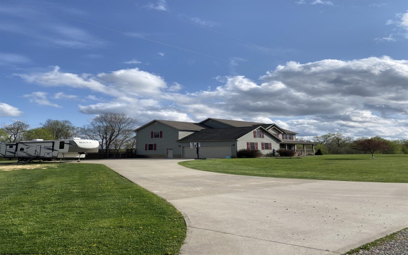 320 Thacker Lane, Belington, West Virginia 26250, 4 Bedrooms Bedrooms, 12 Rooms Rooms,2 BathroomsBathrooms,Single Family Detached,For Sale,Thacker,10161448