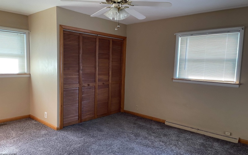 99-103 Liberty Avenue, Clarksburg, West Virginia 26301, ,Multi-unit/income,For Sale,Liberty,10162040