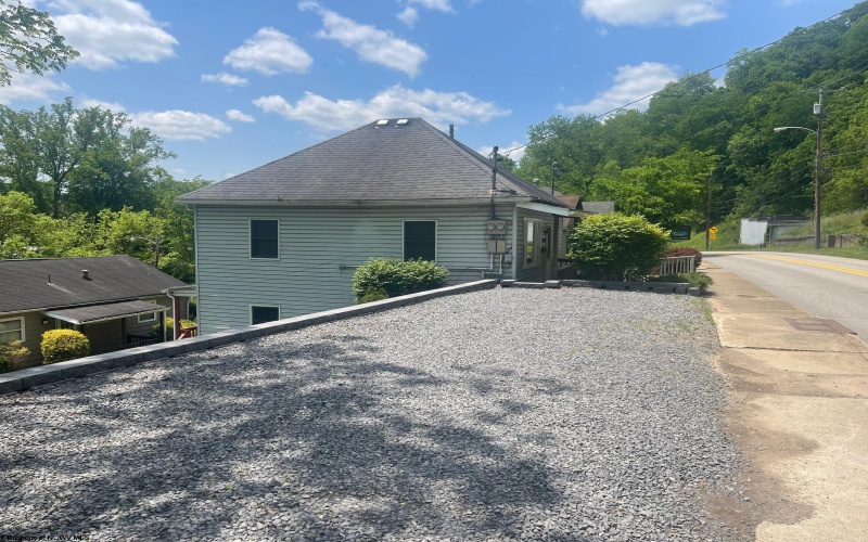 99-103 Liberty Avenue, Clarksburg, West Virginia 26301, ,Multi-unit/income,For Sale,Liberty,10162040