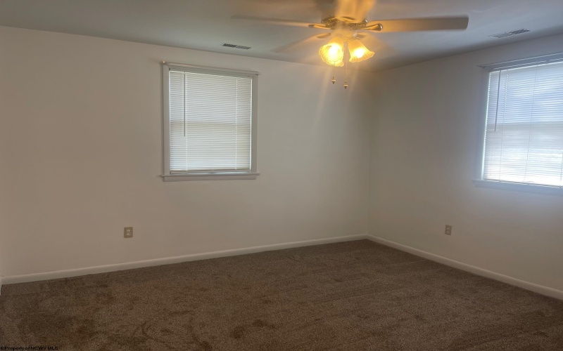 99-103 Liberty Avenue, Clarksburg, West Virginia 26301, ,Multi-unit/income,For Sale,Liberty,10162040