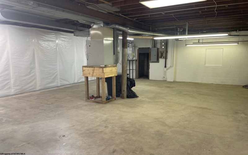 99-103 Liberty Avenue, Clarksburg, West Virginia 26301, ,Multi-unit/income,For Sale,Liberty,10162040