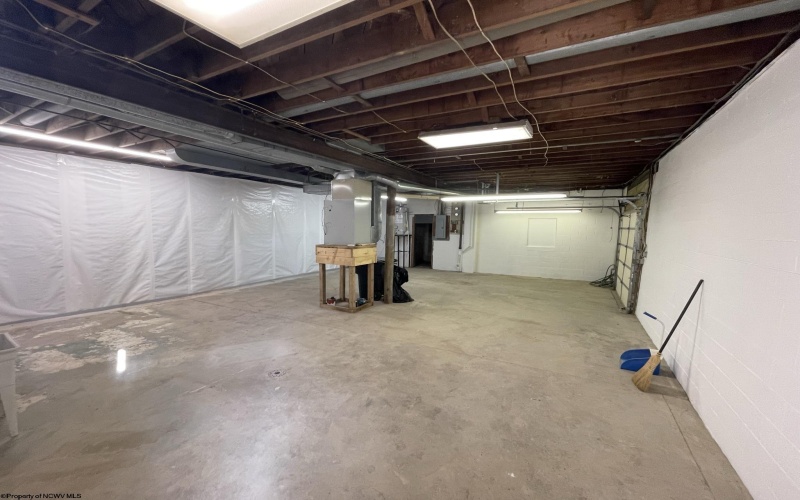 99-103 Liberty Avenue, Clarksburg, West Virginia 26301, ,Multi-unit/income,For Sale,Liberty,10162040