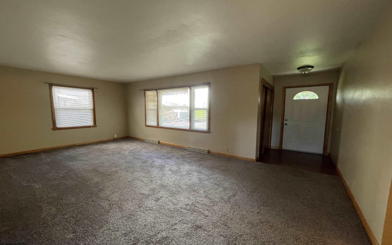 99-103 Liberty Avenue, Clarksburg, West Virginia 26301, ,Multi-unit/income,For Sale,Liberty,10162040