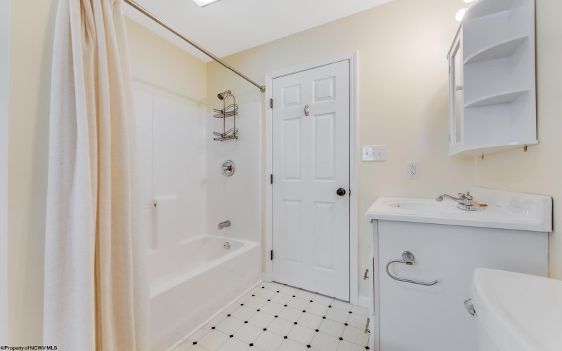 135 Virginia Street, Mount Morris, Pennsylvania 15349, 3 Bedrooms Bedrooms, 5 Rooms Rooms,1 BathroomBathrooms,Single Family Detached,For Sale,Virginia,10162909 135 Virginia Street, Mount Morris, Pennsylvania 15349, 3 Bedrooms Bedrooms, 5 Rooms Rooms,1 BathroomBathrooms,Single Family Detached,For Sale,Virginia,10162909