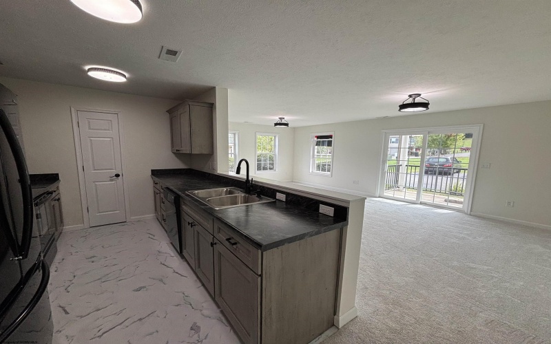 55 Barrington Court, Bridgeport, West Virginia 26330-0000, 2 Bedrooms Bedrooms, 4 Rooms Rooms,1 BathroomBathrooms,Single Family Attached,For Sale,Barrington,10161915