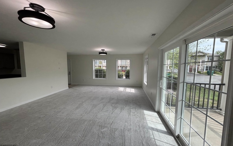 55 Barrington Court, Bridgeport, West Virginia 26330-0000, 2 Bedrooms Bedrooms, 4 Rooms Rooms,1 BathroomBathrooms,Single Family Attached,For Sale,Barrington,10161915