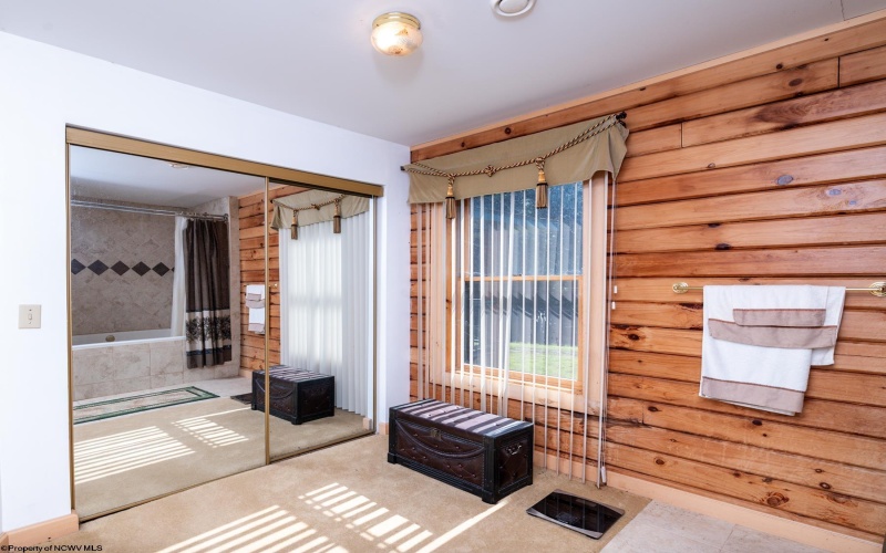 475 Rohrig Road, Smithfield, West Virginia 26437, 2 Bedrooms Bedrooms, 6 Rooms Rooms,2 BathroomsBathrooms,Single Family Detached,For Sale,Rohrig,10161441