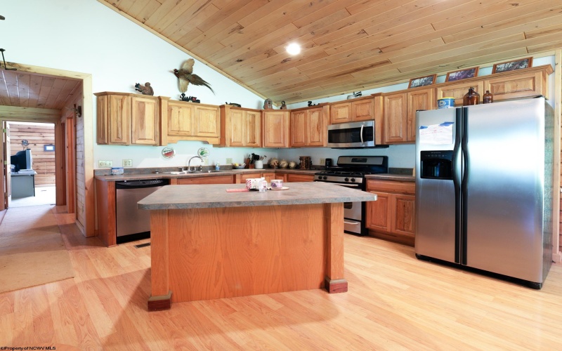 475 Rohrig Road, Smithfield, West Virginia 26437, 2 Bedrooms Bedrooms, 6 Rooms Rooms,2 BathroomsBathrooms,Single Family Detached,For Sale,Rohrig,10161441