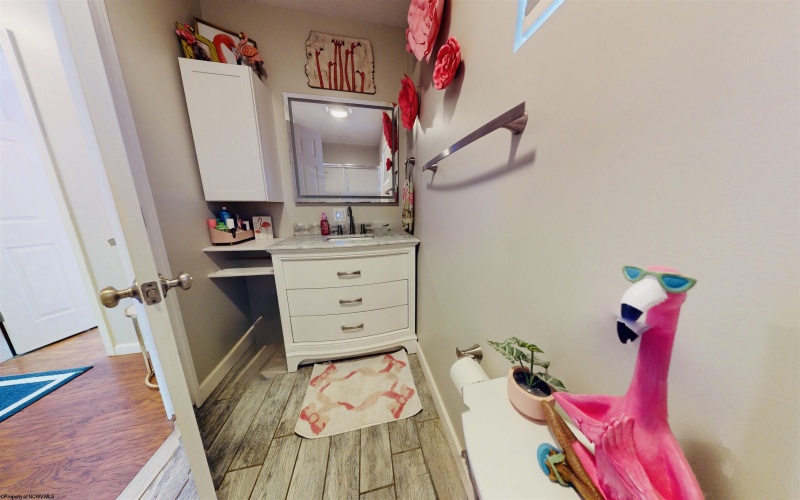 61 Hickory Drive, Fairmont, West Virginia 26554-7440, 3 Bedrooms Bedrooms, 5 Rooms Rooms,2 BathroomsBathrooms,Single Family Detached,For Sale,Hickory,10162918