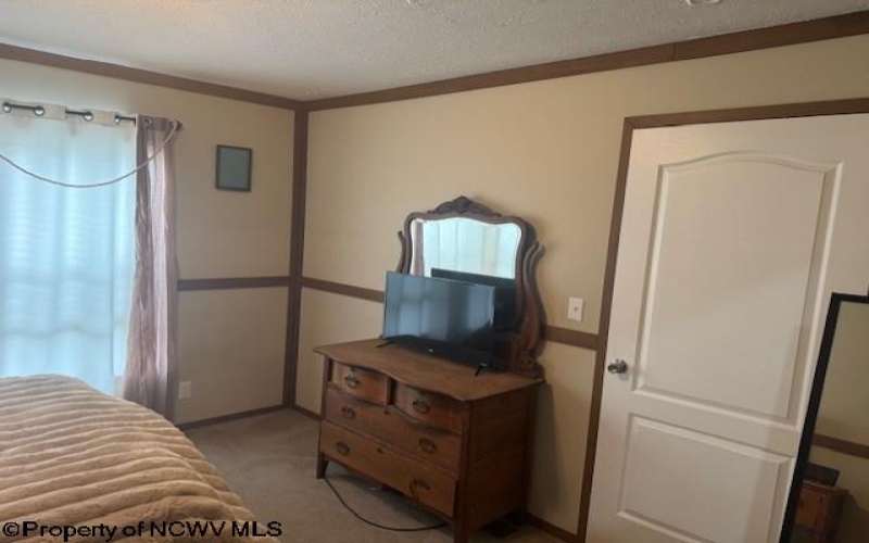 40 Yankee Lane, Beverly, West Virginia 26253, 2 Bedrooms Bedrooms, 8 Rooms Rooms,2 BathroomsBathrooms,Single Family Detached,For Sale,Yankee,10162931