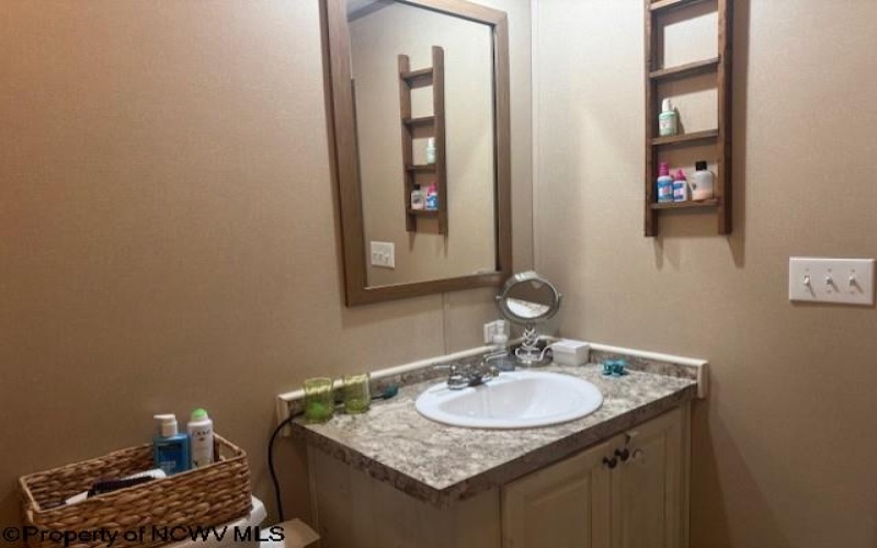 40 Yankee Lane, Beverly, West Virginia 26253, 2 Bedrooms Bedrooms, 8 Rooms Rooms,2 BathroomsBathrooms,Single Family Detached,For Sale,Yankee,10162931