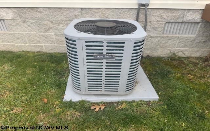 40 Yankee Lane, Beverly, West Virginia 26253, 2 Bedrooms Bedrooms, 8 Rooms Rooms,2 BathroomsBathrooms,Single Family Detached,For Sale,Yankee,10162931