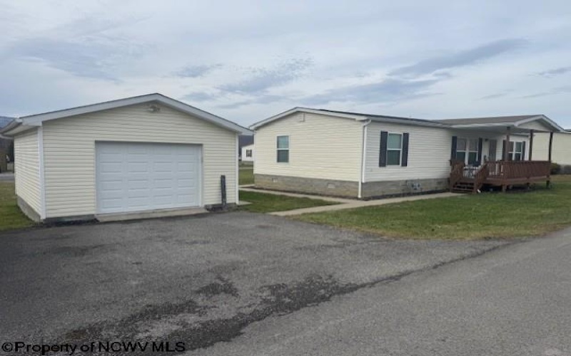 40 Yankee Lane, Beverly, West Virginia 26253, 2 Bedrooms Bedrooms, 8 Rooms Rooms,2 BathroomsBathrooms,Single Family Detached,For Sale,Yankee,10162931