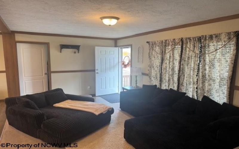 40 Yankee Lane, Beverly, West Virginia 26253, 2 Bedrooms Bedrooms, 8 Rooms Rooms,2 BathroomsBathrooms,Single Family Detached,For Sale,Yankee,10162931