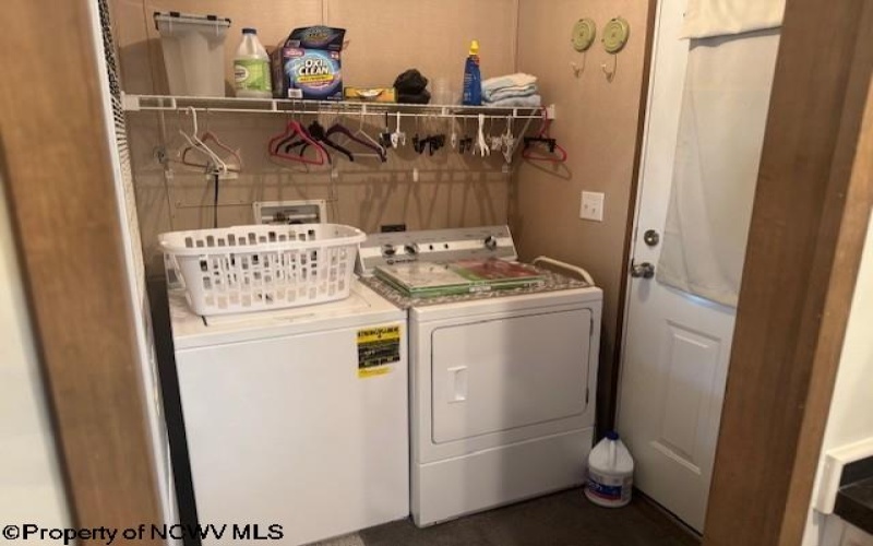 40 Yankee Lane, Beverly, West Virginia 26253, 2 Bedrooms Bedrooms, 8 Rooms Rooms,2 BathroomsBathrooms,Single Family Detached,For Sale,Yankee,10162931