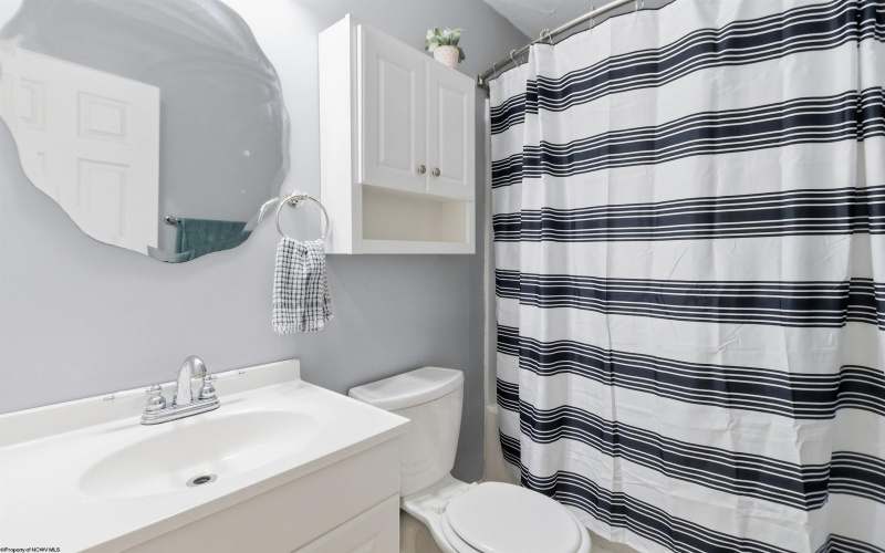 135 Lough Street, Westover, West Virginia 26501, 2 Bedrooms Bedrooms, 5 Rooms Rooms,1 BathroomBathrooms,Single Family Attached,For Sale,Lough,10162935 135 Lough Street, Westover, West Virginia 26501, 2 Bedrooms Bedrooms, 5 Rooms Rooms,1 BathroomBathrooms,Single Family Attached,For Sale,Lough,10162935