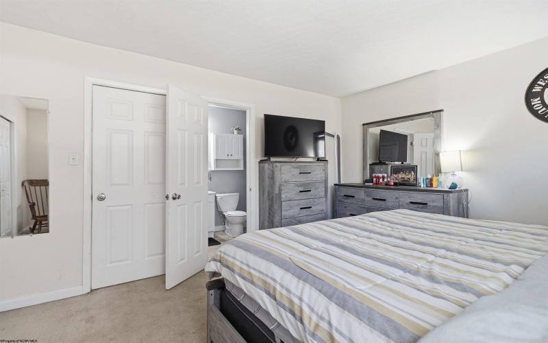 135 Lough Street, Westover, West Virginia 26501, 2 Bedrooms Bedrooms, 5 Rooms Rooms,1 BathroomBathrooms,Single Family Attached,For Sale,Lough,10162935 135 Lough Street, Westover, West Virginia 26501, 2 Bedrooms Bedrooms, 5 Rooms Rooms,1 BathroomBathrooms,Single Family Attached,For Sale,Lough,10162935