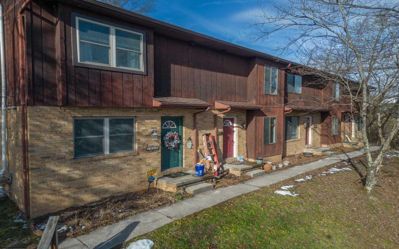 135 Lough Street, Westover, West Virginia 26501, 2 Bedrooms Bedrooms, 5 Rooms Rooms,1 BathroomBathrooms,Single Family Attached,For Sale,Lough,10162935 135 Lough Street, Westover, West Virginia 26501, 2 Bedrooms Bedrooms, 5 Rooms Rooms,1 BathroomBathrooms,Single Family Attached,For Sale,Lough,10162935