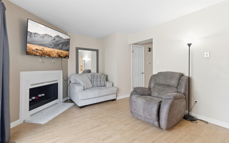 135 Lough Street, Westover, West Virginia 26501, 2 Bedrooms Bedrooms, 5 Rooms Rooms,1 BathroomBathrooms,Single Family Attached,For Sale,Lough,10162935 135 Lough Street, Westover, West Virginia 26501, 2 Bedrooms Bedrooms, 5 Rooms Rooms,1 BathroomBathrooms,Single Family Attached,For Sale,Lough,10162935