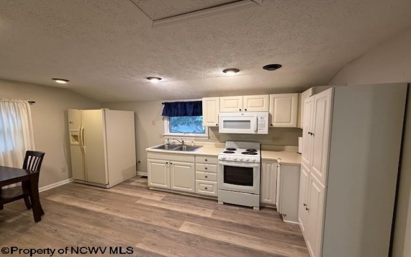 1442 Stewartstown Road, Morgantown, West Virginia 26508, 1 Bedroom Bedrooms, 2 Rooms Rooms,1 BathroomBathrooms,Residential Rentals,For Rent,Stewartstown,10162921 1442 Stewartstown Road, Morgantown, West Virginia 26508, 1 Bedroom Bedrooms, 2 Rooms Rooms,1 BathroomBathrooms,Residential Rentals,For Rent,Stewartstown,10162921