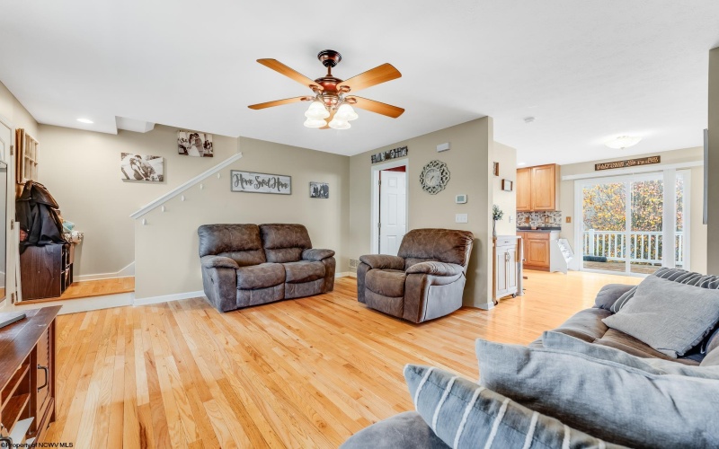 529 Santa Fe Court, Morgantown, West Virginia 26508, 3 Bedrooms Bedrooms, 8 Rooms Rooms,2 BathroomsBathrooms,Single Family Detached,For Sale,Santa Fe,10162930