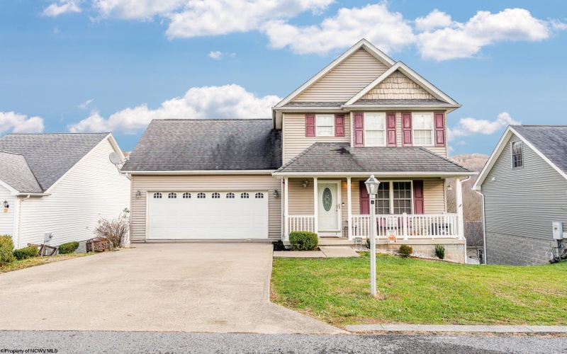 529 Santa Fe Court, Morgantown, West Virginia 26508, 3 Bedrooms Bedrooms, 8 Rooms Rooms,2 BathroomsBathrooms,Single Family Detached,For Sale,Santa Fe,10162930