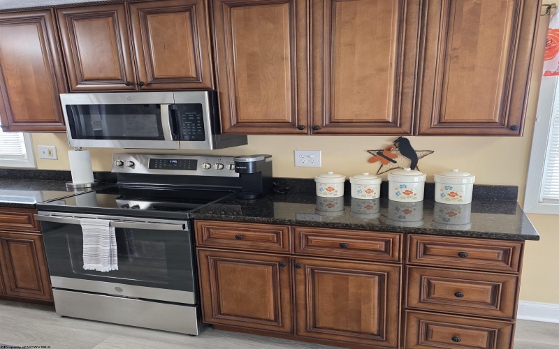 204 Murphy Creek Road, Weston, West Virginia 26452, 3 Bedrooms Bedrooms, 5 Rooms Rooms,2 BathroomsBathrooms,Single Family Detached,For Sale,Murphy Creek,10162926