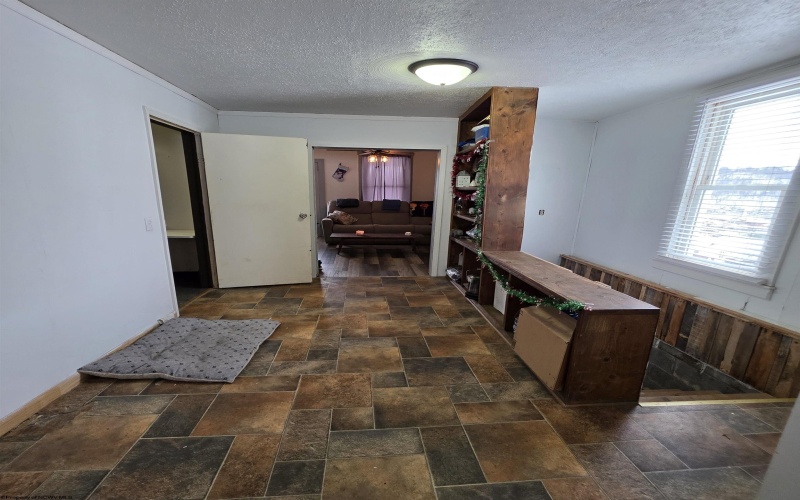 8037 Montana Avenue, Stonewood, West Virginia 26301, 2 Bedrooms Bedrooms, 5 Rooms Rooms,1 BathroomBathrooms,Single Family Detached,For Sale,Montana,10162924