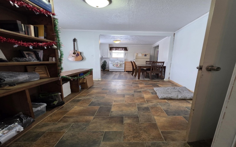 8037 Montana Avenue, Stonewood, West Virginia 26301, 2 Bedrooms Bedrooms, 5 Rooms Rooms,1 BathroomBathrooms,Single Family Detached,For Sale,Montana,10162924