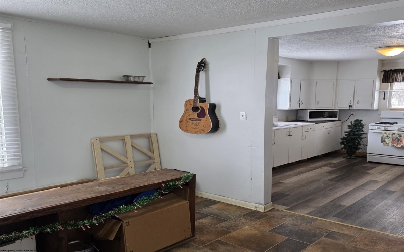 8037 Montana Avenue, Stonewood, West Virginia 26301, 2 Bedrooms Bedrooms, 5 Rooms Rooms,1 BathroomBathrooms,Single Family Detached,For Sale,Montana,10162924