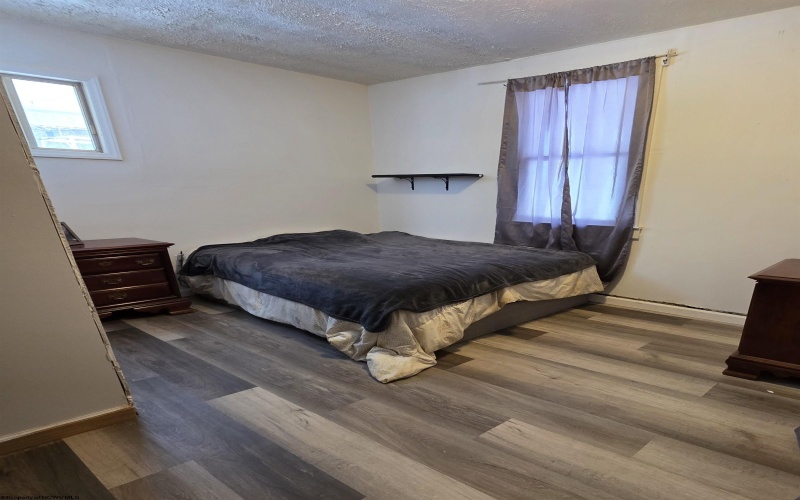 8037 Montana Avenue, Stonewood, West Virginia 26301, 2 Bedrooms Bedrooms, 5 Rooms Rooms,1 BathroomBathrooms,Single Family Detached,For Sale,Montana,10162924