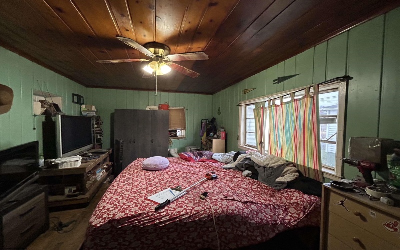 203 Indiana Avenue, Nutter Fort, West Virginia 26301, 3 Bedrooms Bedrooms, 5 Rooms Rooms,1 BathroomBathrooms,Single Family Detached,For Sale,Indiana,10162927