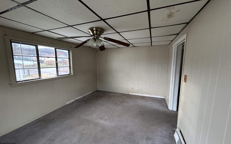 203 Indiana Avenue, Nutter Fort, West Virginia 26301, 3 Bedrooms Bedrooms, 5 Rooms Rooms,1 BathroomBathrooms,Single Family Detached,For Sale,Indiana,10162927