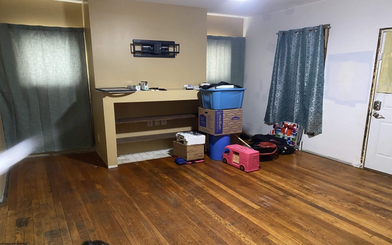 524 Kuhl Avenue, Clarksburg, West Virginia 26301, 3 Bedrooms Bedrooms, 7 Rooms Rooms,1 BathroomBathrooms,Single Family Detached,For Sale,Kuhl,10162920 524 Kuhl Avenue, Clarksburg, West Virginia 26301, 3 Bedrooms Bedrooms, 7 Rooms Rooms,1 BathroomBathrooms,Single Family Detached,For Sale,Kuhl,10162920