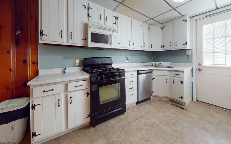 284 VIEW Avenue, Fairmont, West Virginia 26554, 3 Bedrooms Bedrooms, 9 Rooms Rooms,2 BathroomsBathrooms,Single Family Detached,For Sale,VIEW,10162923