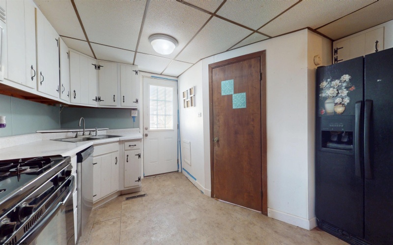 284 VIEW Avenue, Fairmont, West Virginia 26554, 3 Bedrooms Bedrooms, 9 Rooms Rooms,2 BathroomsBathrooms,Single Family Detached,For Sale,VIEW,10162923