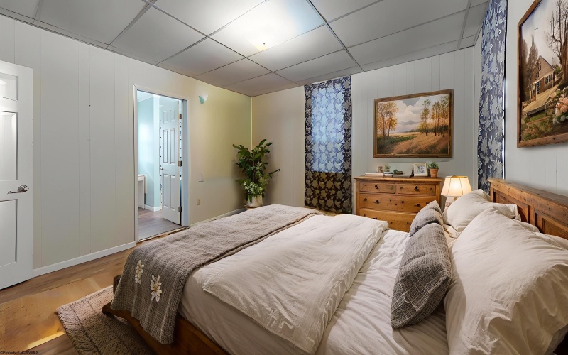 284 VIEW Avenue, Fairmont, West Virginia 26554, 3 Bedrooms Bedrooms, 9 Rooms Rooms,2 BathroomsBathrooms,Single Family Detached,For Sale,VIEW,10162923