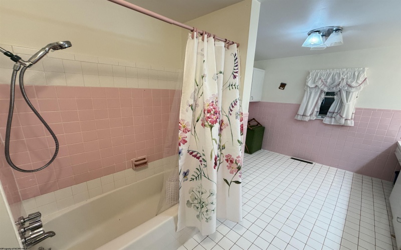 1731 Davis Avenue, Elkins, West Virginia 26241, 3 Bedrooms Bedrooms, 9 Rooms Rooms,2 BathroomsBathrooms,Single Family Detached,For Sale,Davis,10162945