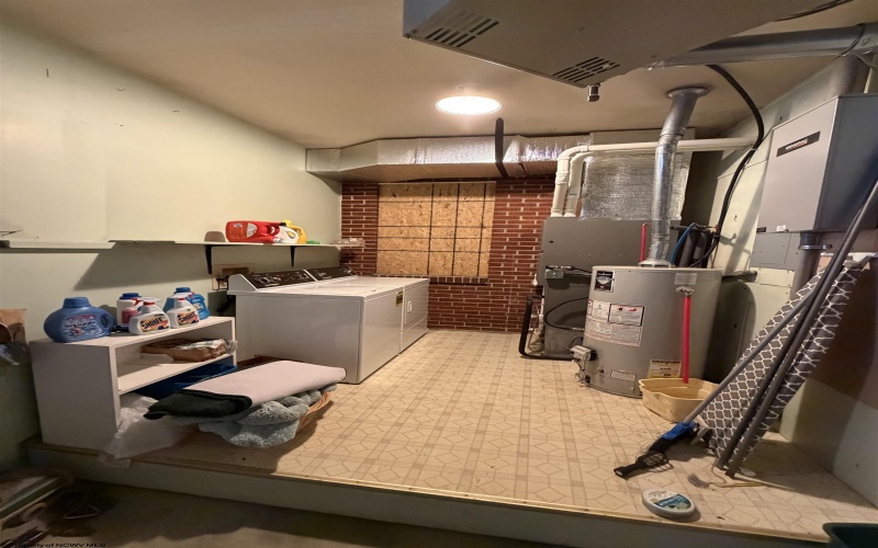 1731 Davis Avenue, Elkins, West Virginia 26241, 3 Bedrooms Bedrooms, 9 Rooms Rooms,2 BathroomsBathrooms,Single Family Detached,For Sale,Davis,10162945